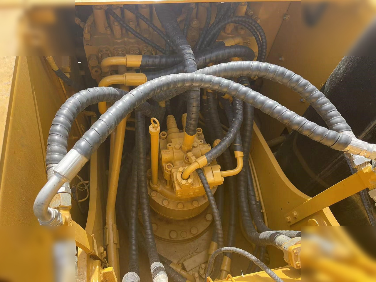 Crawler excavator CATERPILLAR 320D: picture 10 Crawler excavator CATERPILLAR 320D: picture 10