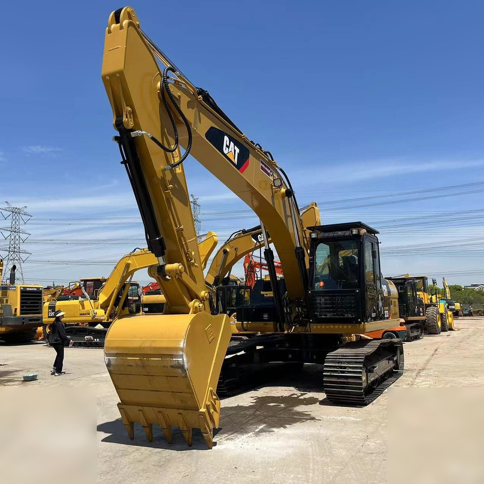 CATERPILLAR 323DL - Crawler excavator: picture 4 CATERPILLAR 323DL - Crawler excavator: picture 4