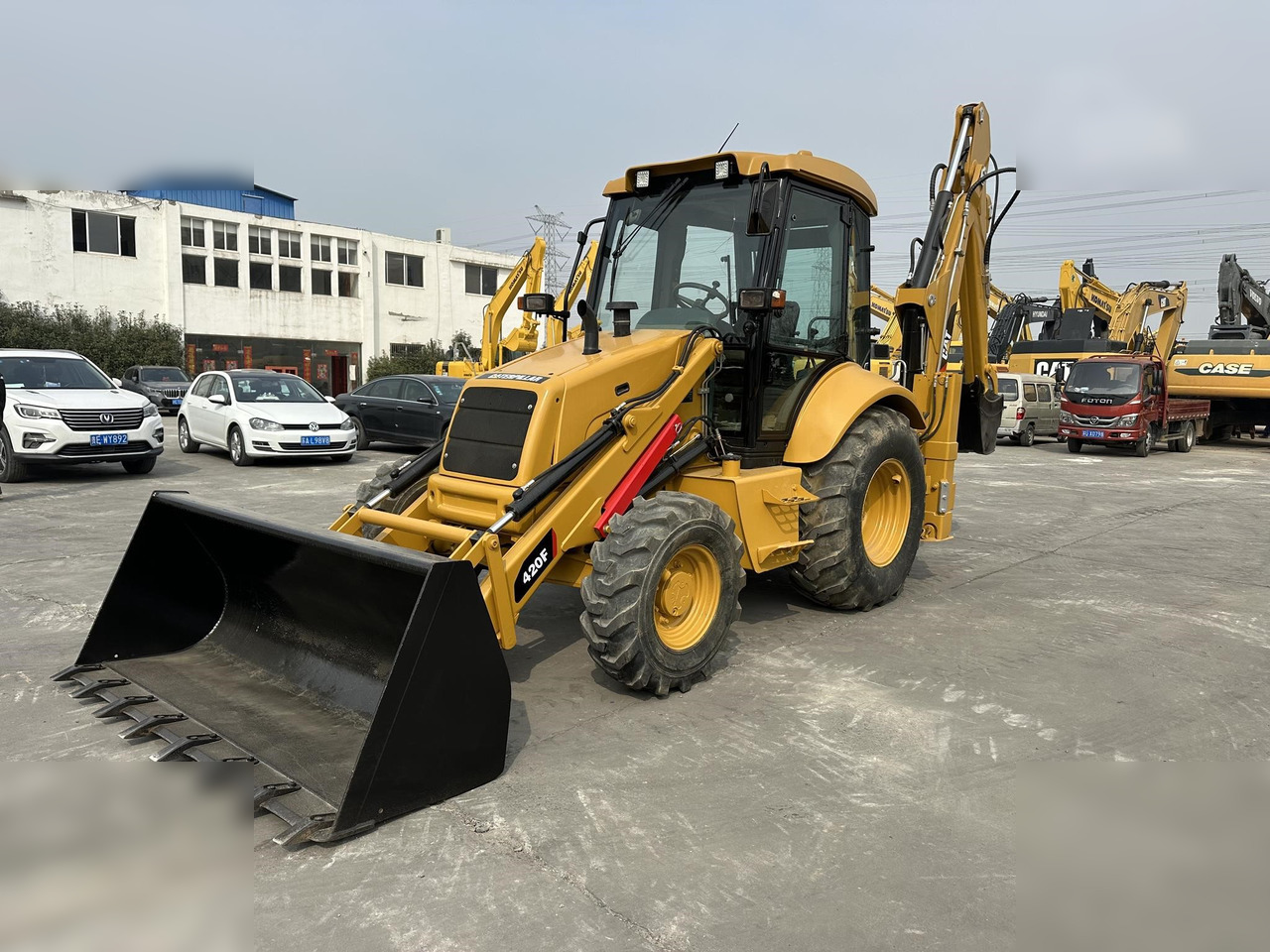 CATERPILLAR 420F - Backhoe loader: picture 2 CATERPILLAR 420F - Backhoe loader: picture 2
