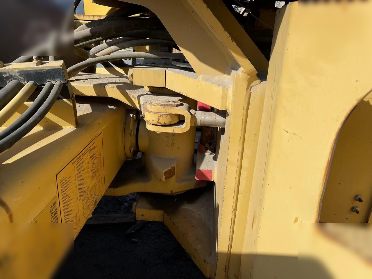 CATERPILLAR CS-583D - Compactor: picture 2 CATERPILLAR CS-583D - Compactor: picture 2