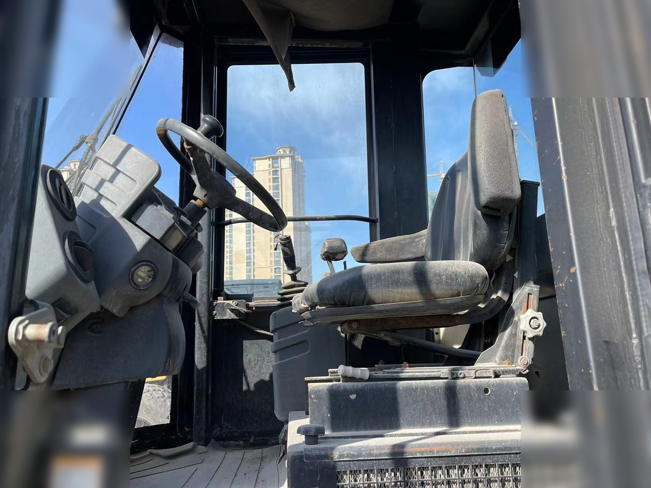 CATERPILLAR CS-583D - Compactor: picture 3 CATERPILLAR CS-583D - Compactor: picture 3