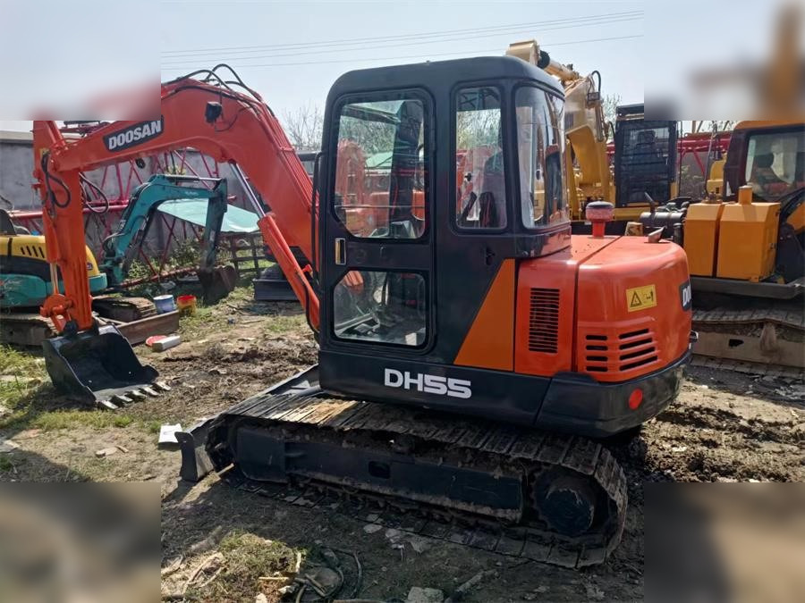 DOOSAN DH55 - Mini excavator: picture 1 DOOSAN DH55 - Mini excavator: picture 1