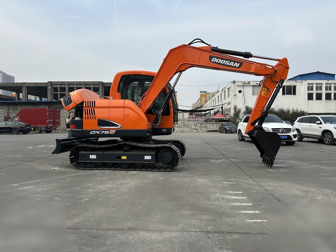 DOOSAN DX75-9CN - Crawler excavator: picture 2 DOOSAN DX75-9CN - Crawler excavator: picture 2