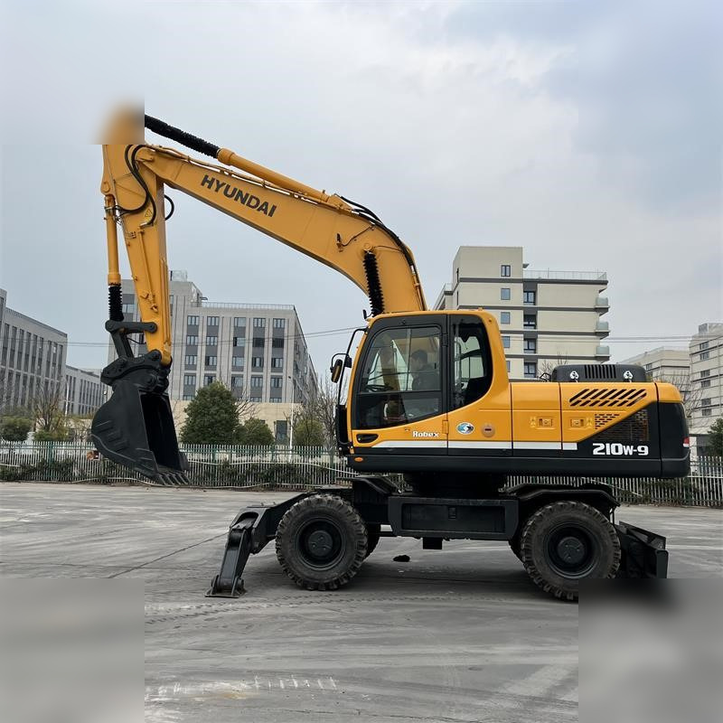 HYUNDAI ROBEX 210W-9 - Wheel excavator: picture 4 HYUNDAI ROBEX 210W-9 - Wheel excavator: picture 4
