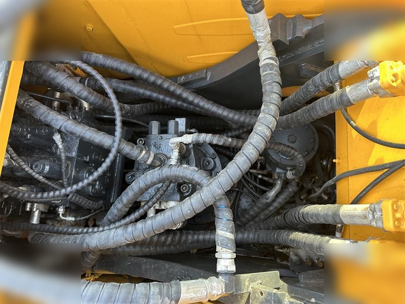 Wheel excavator HYUNDAI ROBEX 210W-9: picture 8