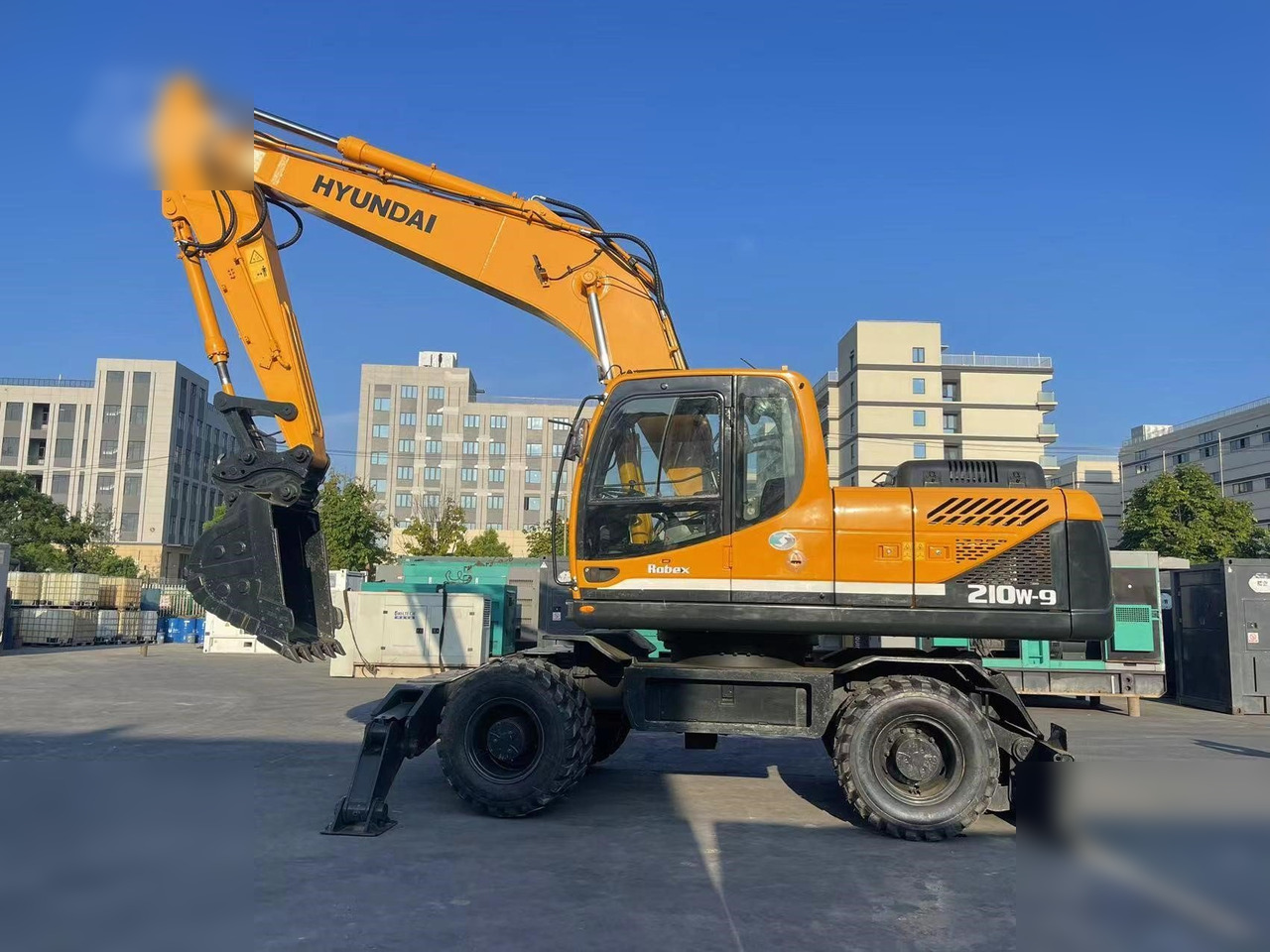 HYUNDAI ROBEX 210W-9 - Wheel excavator: picture 1 HYUNDAI ROBEX 210W-9 - Wheel excavator: picture 1