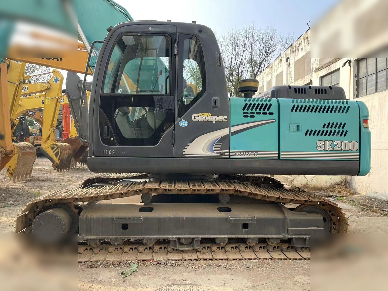 Crawler excavator KOBELCO SK200-8: picture 6