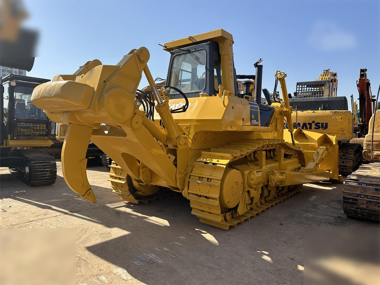 KOMATSU D155A-5 - Bulldozer: picture 1 KOMATSU D155A-5 - Bulldozer: picture 1