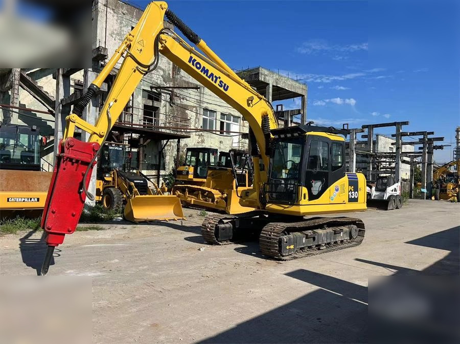 KOMATSU PC130-7 - Crawler excavator: picture 1 KOMATSU PC130-7 - Crawler excavator: picture 1