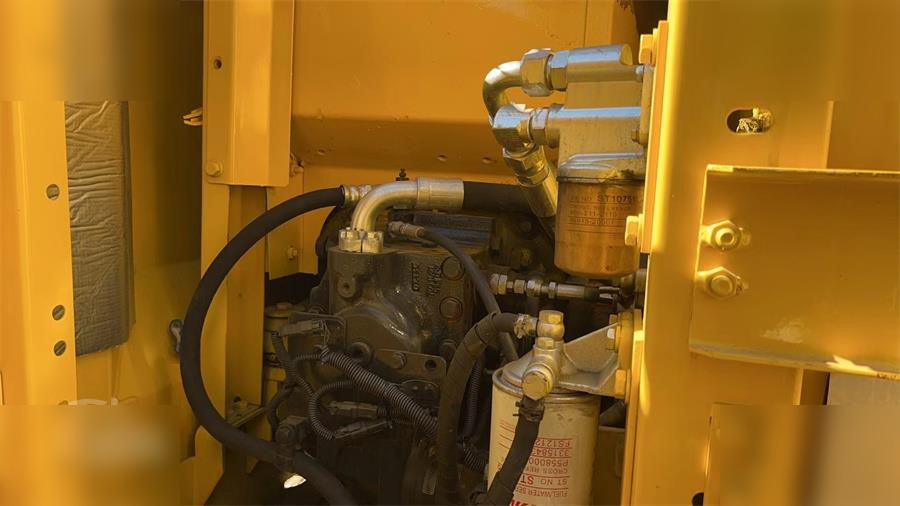 KOMATSU PC130-7 - Crawler excavator: picture 5 KOMATSU PC130-7 - Crawler excavator: picture 5