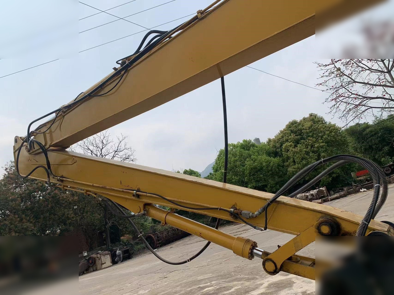 KOMATSU PC130-7 - Crawler excavator: picture 4 KOMATSU PC130-7 - Crawler excavator: picture 4