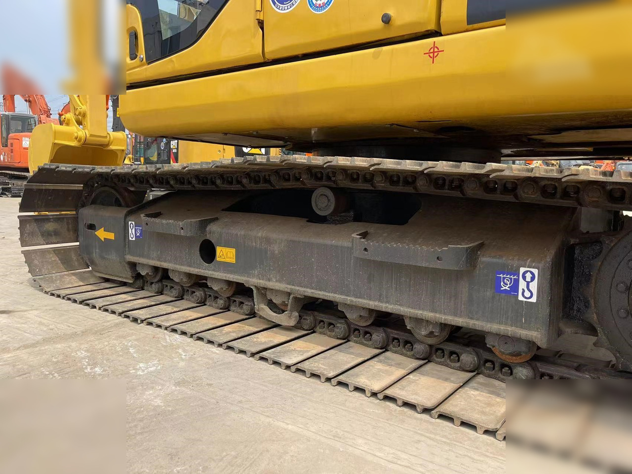 KOMATSU PC130-7 - Crawler excavator: picture 4 KOMATSU PC130-7 - Crawler excavator: picture 4