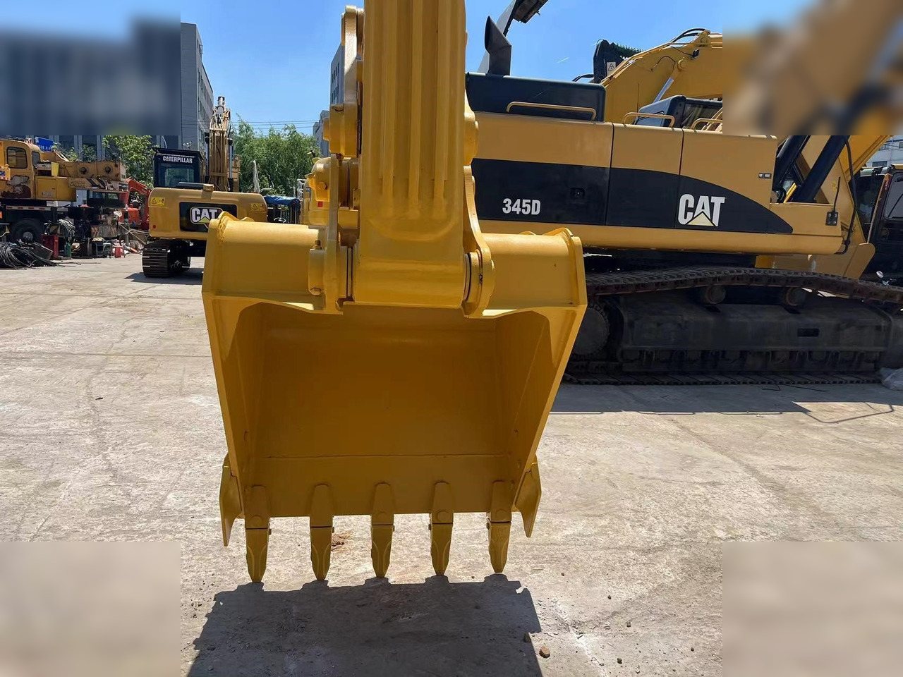 KOMATSU PC200-8 - Crawler excavator: picture 5 KOMATSU PC200-8 - Crawler excavator: picture 5