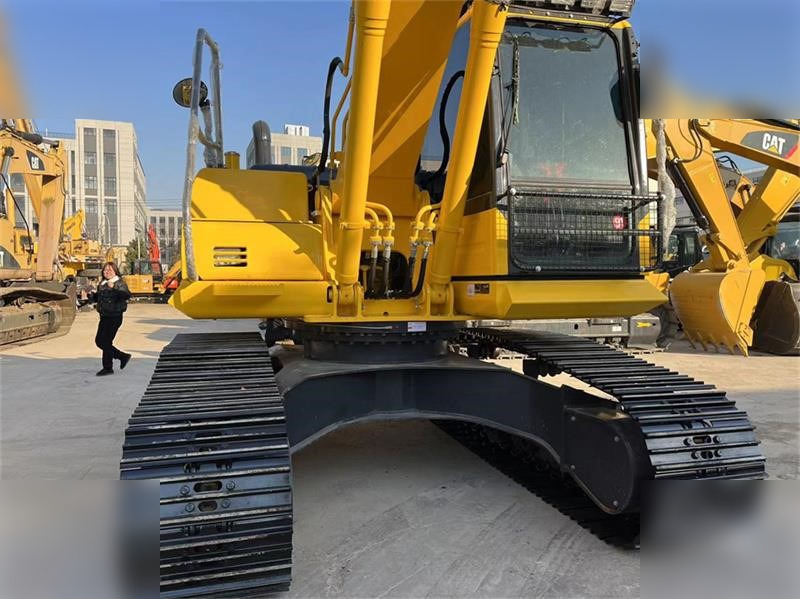 KOMATSU PC200-8N1 - Crawler excavator: picture 4 KOMATSU PC200-8N1 - Crawler excavator: picture 4