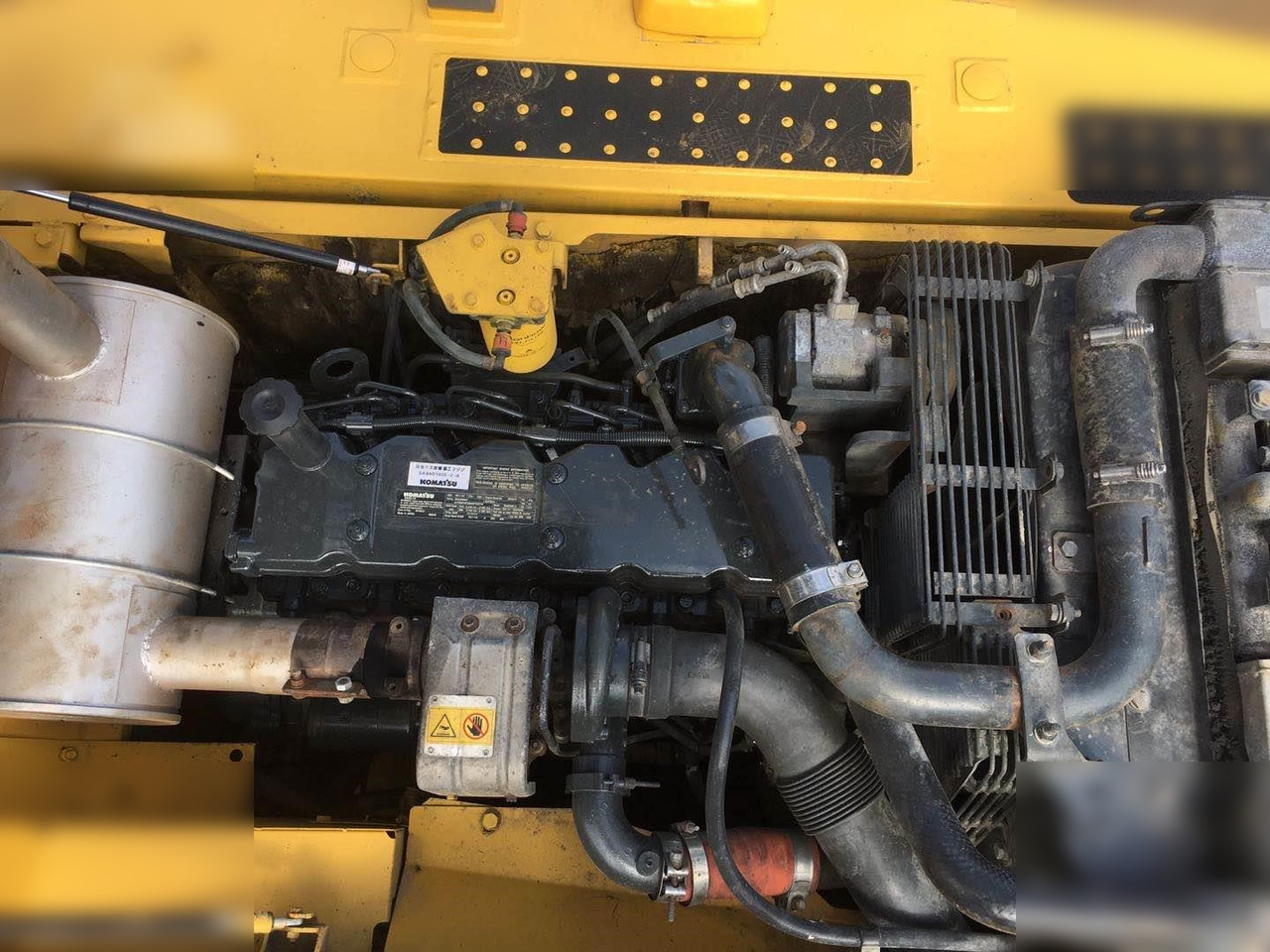 KOMATSU PC210-8N1 - Crawler excavator: picture 2 KOMATSU PC210-8N1 - Crawler excavator: picture 2