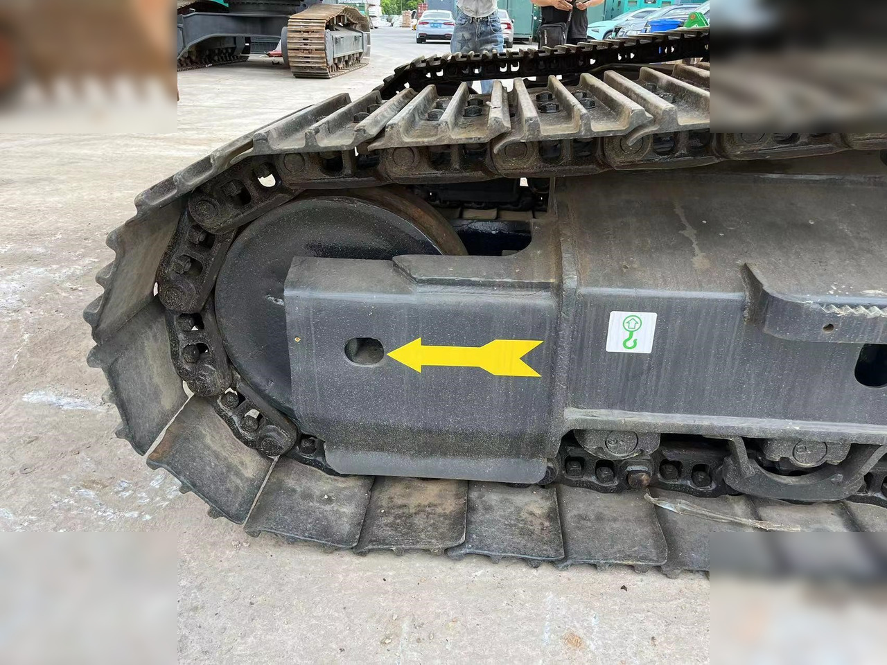 KOMATSU PC220-8 - Crawler excavator: picture 5 KOMATSU PC220-8 - Crawler excavator: picture 5