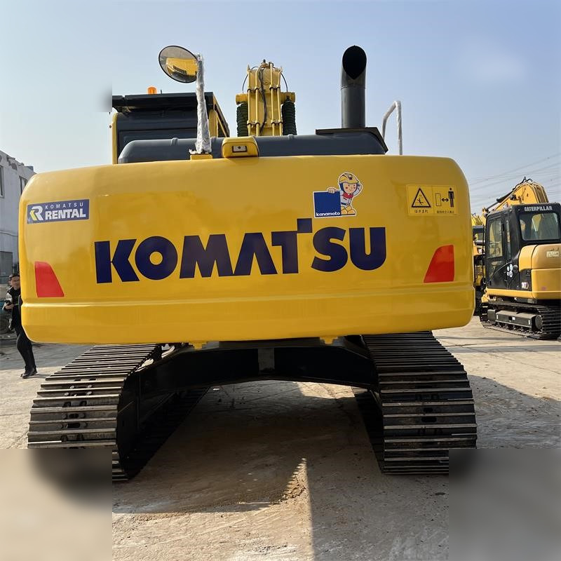KOMATSU PC220-8 - Crawler excavator: picture 4 KOMATSU PC220-8 - Crawler excavator: picture 4