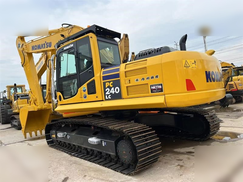 KOMATSU PC240 LC-8 - Crawler excavator: picture 2 KOMATSU PC240 LC-8 - Crawler excavator: picture 2