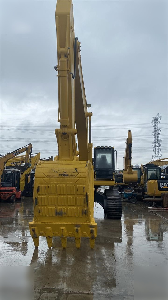 KOMATSU PC400-8 - Crawler excavator: picture 5 KOMATSU PC400-8 - Crawler excavator: picture 5