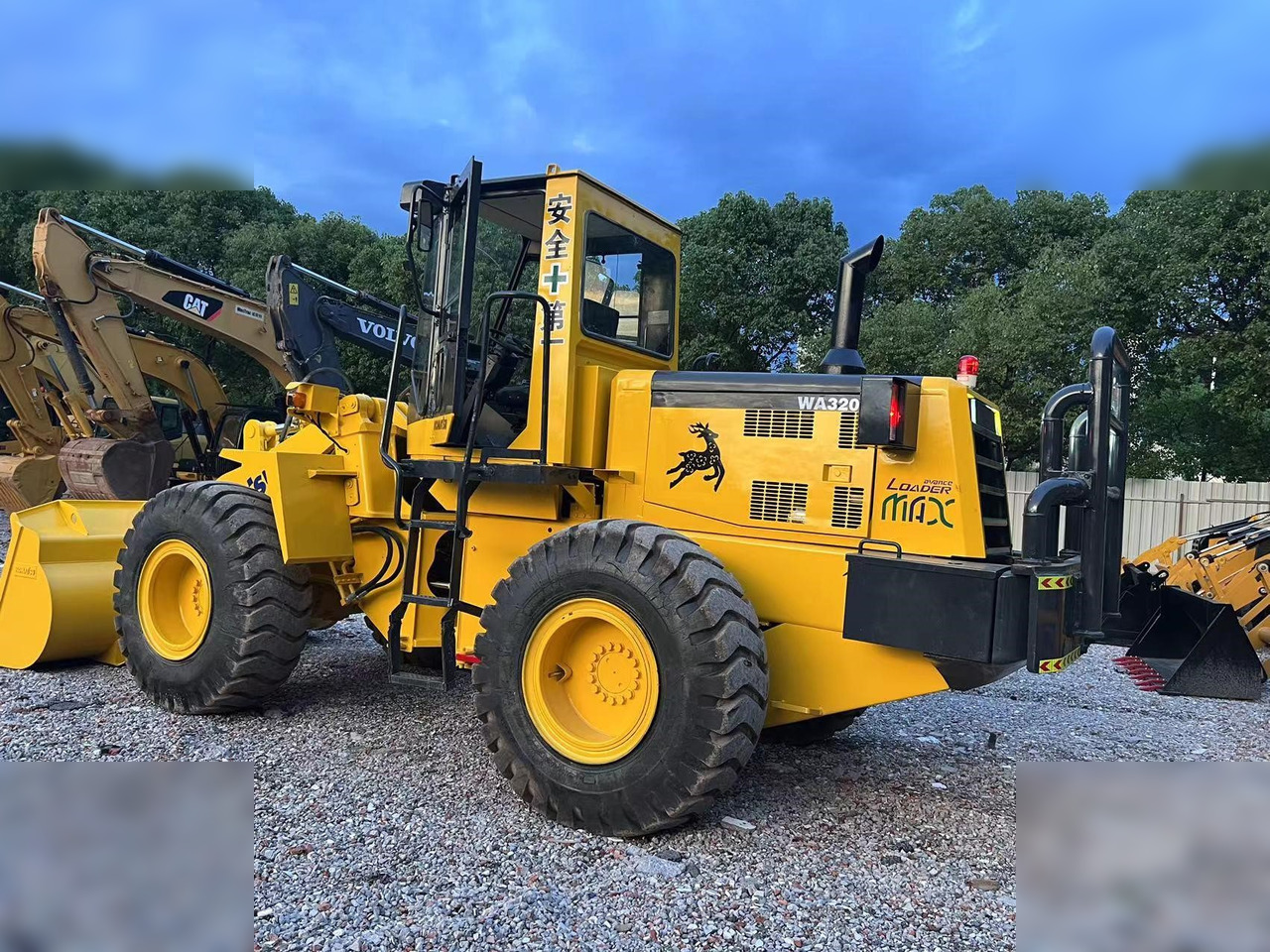 KOMATSU WA320-3 - Wheel loader: picture 2 KOMATSU WA320-3 - Wheel loader: picture 2