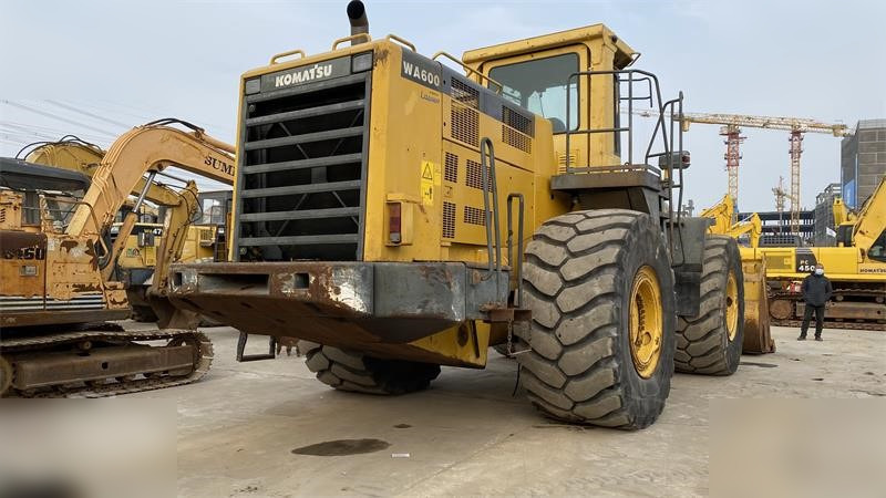 KOMATSU WA600-3 - Wheel loader: picture 2 KOMATSU WA600-3 - Wheel loader: picture 2