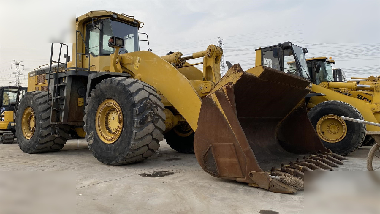 KOMATSU WA600-3 - Wheel loader: picture 1 KOMATSU WA600-3 - Wheel loader: picture 1