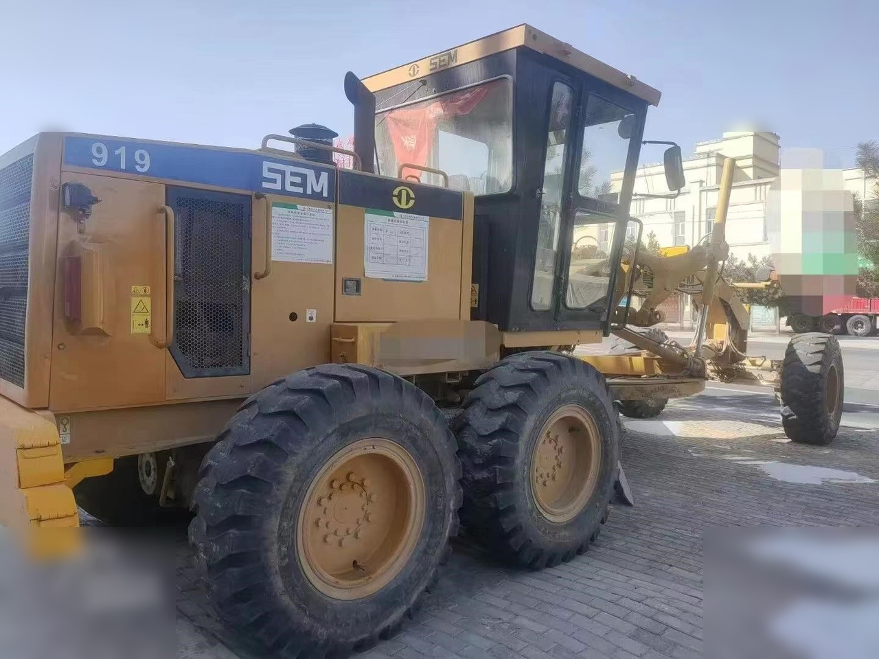 SEM 919 - Grader: picture 2 SEM 919 - Grader: picture 2