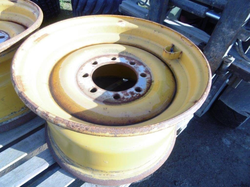 Fälgar 4 st CAT 910-IT 12 - Rim for Construction machinery: picture 1 Fälgar 4 st CAT 910-IT 12 - Rim for Construction machinery: picture 1