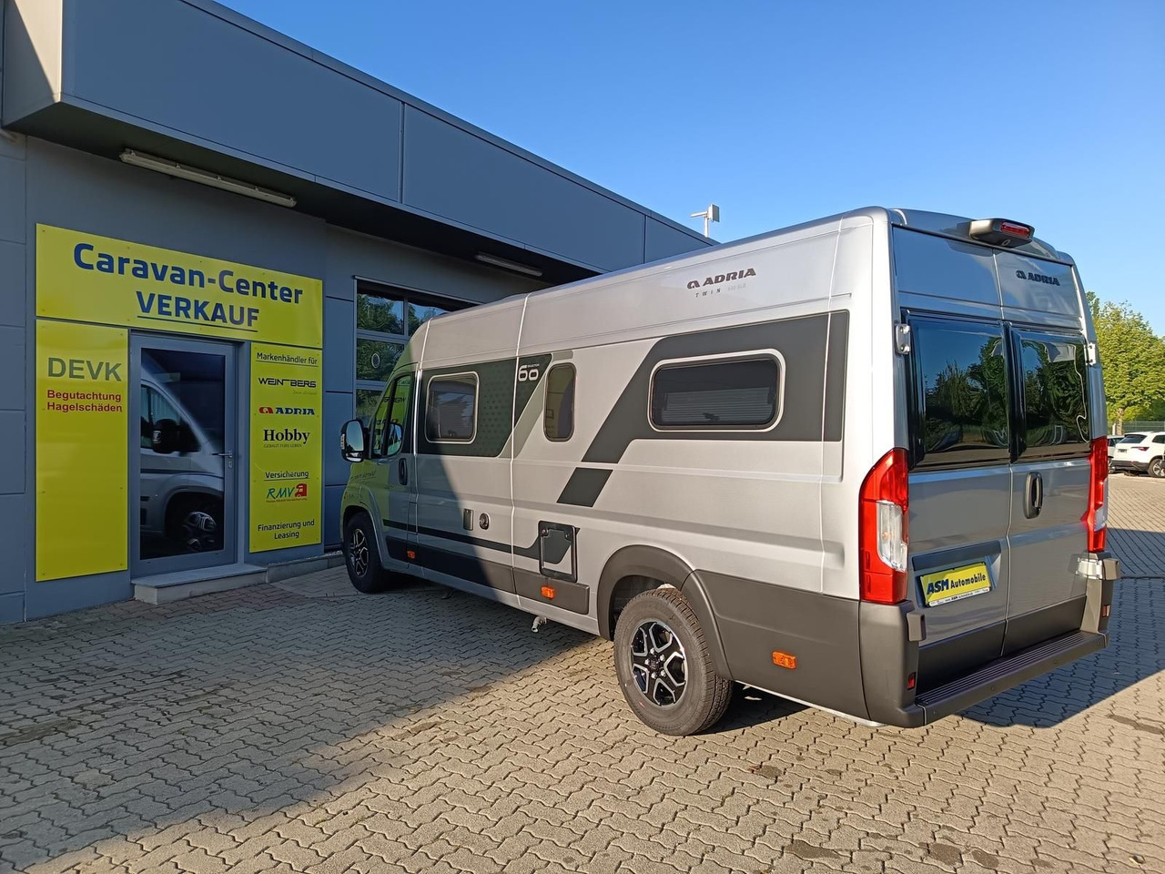 Adria Twin "60Y" 640 SLB*180 PS*4,25t MAXI*COMBI D 6E* - Camper van: picture 3 Adria Twin "60Y" 640 SLB*180 PS*4,25t MAXI*COMBI D 6E* - Camper van: picture 3