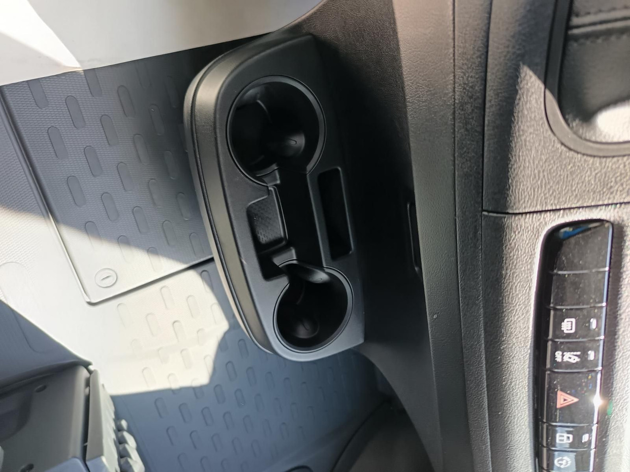 Camper van Adria Twin ALL-IN 540 SP*AUTOMATIK*SAFETY*STYLE*SOFORT: picture 25 Camper van Adria Twin ALL-IN 540 SP*AUTOMATIK*SAFETY*STYLE*SOFORT: picture 25