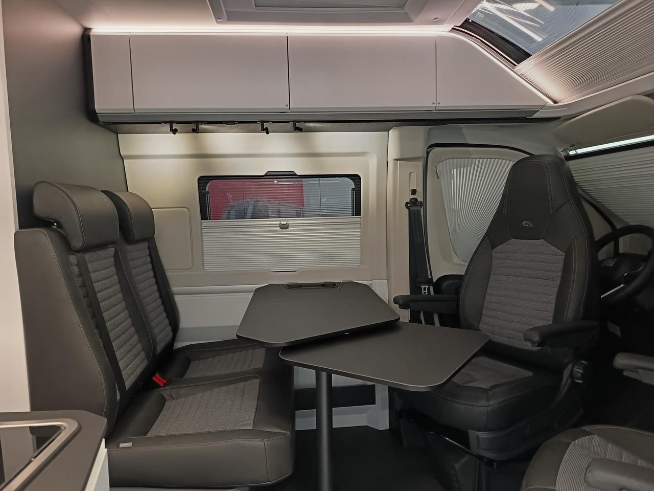 Camper van Adria Twin Edition 640 SGX Maxi 132kW*138L KÜHLSCHRANK: picture 13