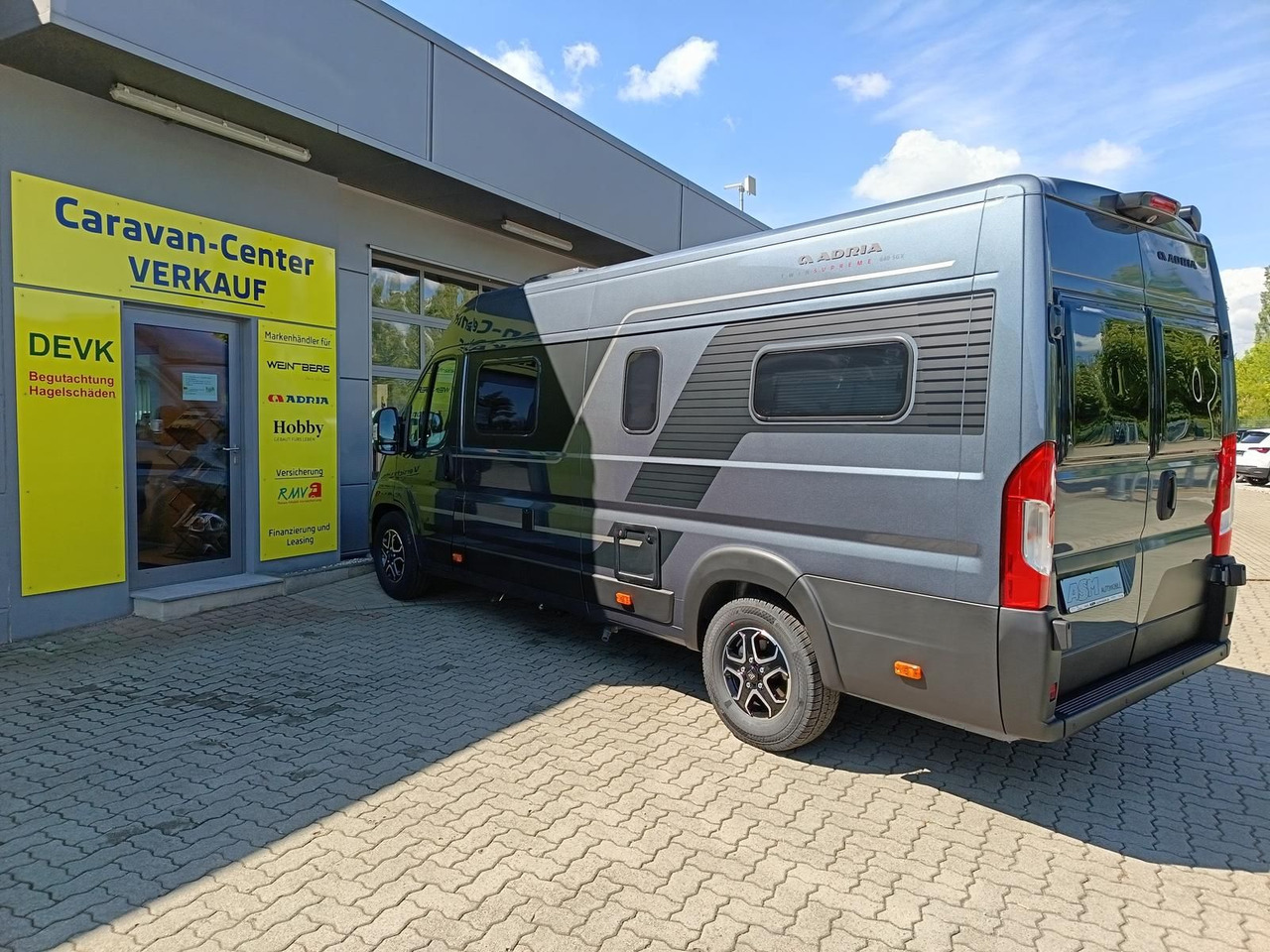 Camper van Adria Twin Edition 640 SGX Maxi 132kW*138L KÜHLSCHRANK: picture 6
