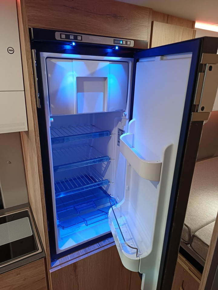 Camper van Clever Celebration 600 MJ24*AHK*MARKISE*ACC*R-KAM*RADIO: picture 20 Camper van Clever Celebration 600 MJ24*AHK*MARKISE*ACC*R-KAM*RADIO: picture 20