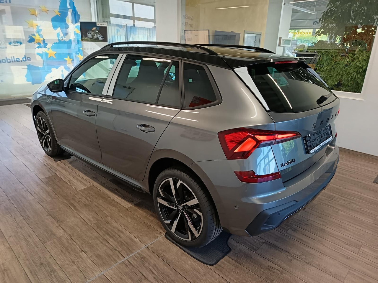 Skoda Kamiq Monte Carlo 1,5 TSI DSG*AHK*PANO*LED*ACC* - SUV: picture 4 Skoda Kamiq Monte Carlo 1,5 TSI DSG*AHK*PANO*LED*ACC* - SUV: picture 4