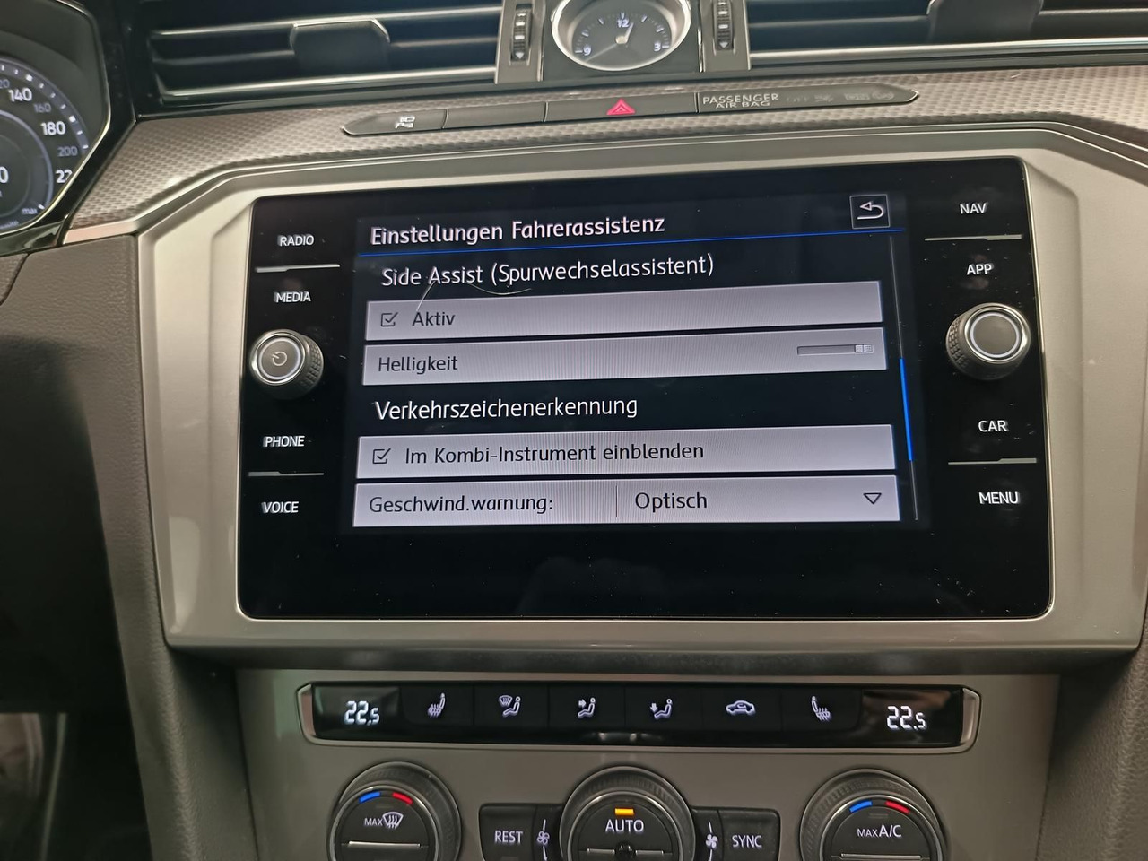 Station wagon Volkswagen Passat Alltrack 2,0TDI DSG 4x4*360°*NAVI*ACC*LED: picture 16 Station wagon Volkswagen Passat Alltrack 2,0TDI DSG 4x4*360°*NAVI*ACC*LED: picture 16