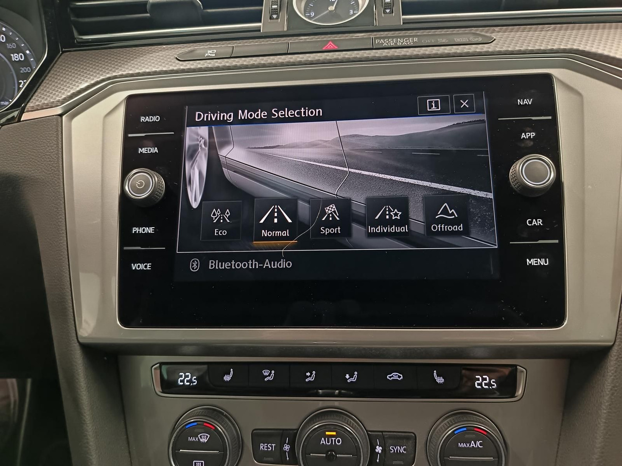 Station wagon Volkswagen Passat Alltrack 2,0TDI DSG 4x4*360°*NAVI*ACC*LED: picture 14 Station wagon Volkswagen Passat Alltrack 2,0TDI DSG 4x4*360°*NAVI*ACC*LED: picture 14