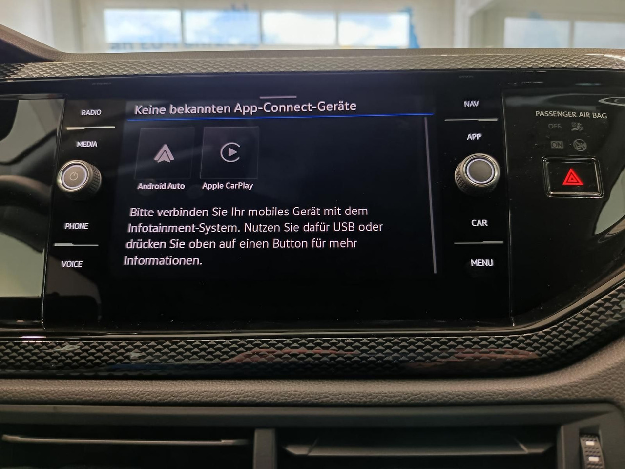 Car Volkswagen Polo Life 1.0 TSI 70kW DSG*LED*ACC*R-KAM*DAB*PDC: picture 12 Car Volkswagen Polo Life 1.0 TSI 70kW DSG*LED*ACC*R-KAM*DAB*PDC: picture 12