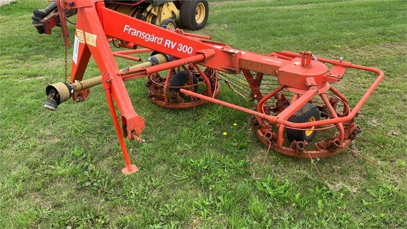 Fransgård RV 300 - Tedder/ Rake: picture 1 Fransgård RV 300 - Tedder/ Rake: picture 1