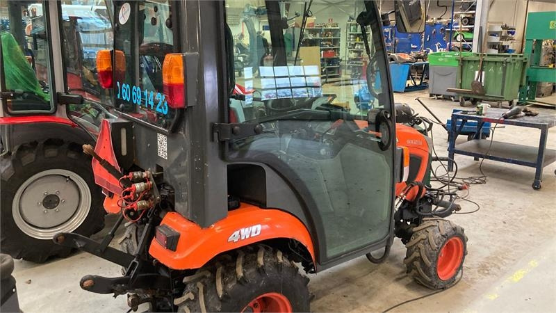 Kubota BX231 - Municipal tractor: picture 2 Kubota BX231 - Municipal tractor: picture 2