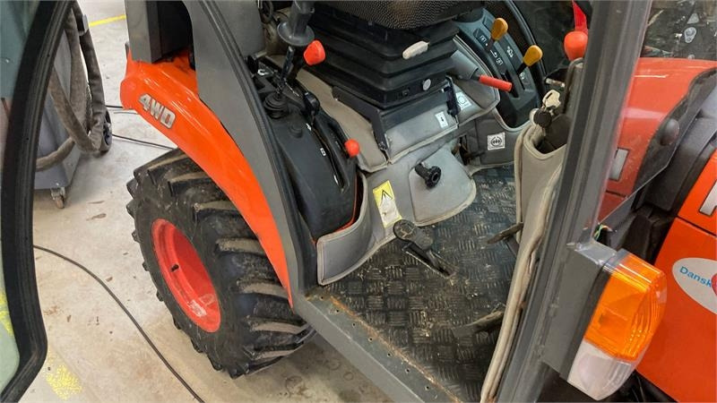 Kubota BX231 - Municipal tractor: picture 5 Kubota BX231 - Municipal tractor: picture 5