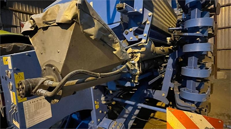 Lemken COMPACT-SOLITÄIR 9/600 KHD 9/600 KHD - Combine seed drill: picture 5 Lemken COMPACT-SOLITÄIR 9/600 KHD 9/600 KHD - Combine seed drill: picture 5