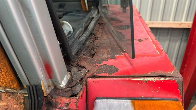 Massey Ferguson 699  - Farm tractor: picture 2 Massey Ferguson 699  - Farm tractor: picture 2