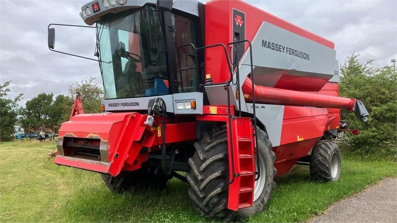 Massey Ferguson 7256 RS 22 fod Freeflow - Combine harvester: picture 1 Massey Ferguson 7256 RS 22 fod Freeflow - Combine harvester: picture 1