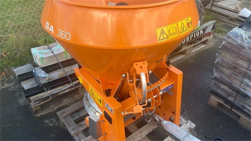 Sand/ Salt spreader for Utility/ Special vehicle Rauch SA 360 PTO: picture 1