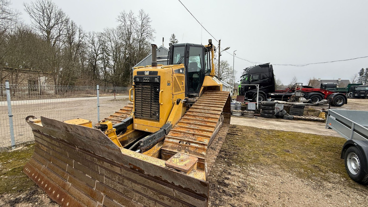 CAT D6N LGP - Bulldozer: picture 1 CAT D6N LGP - Bulldozer: picture 1