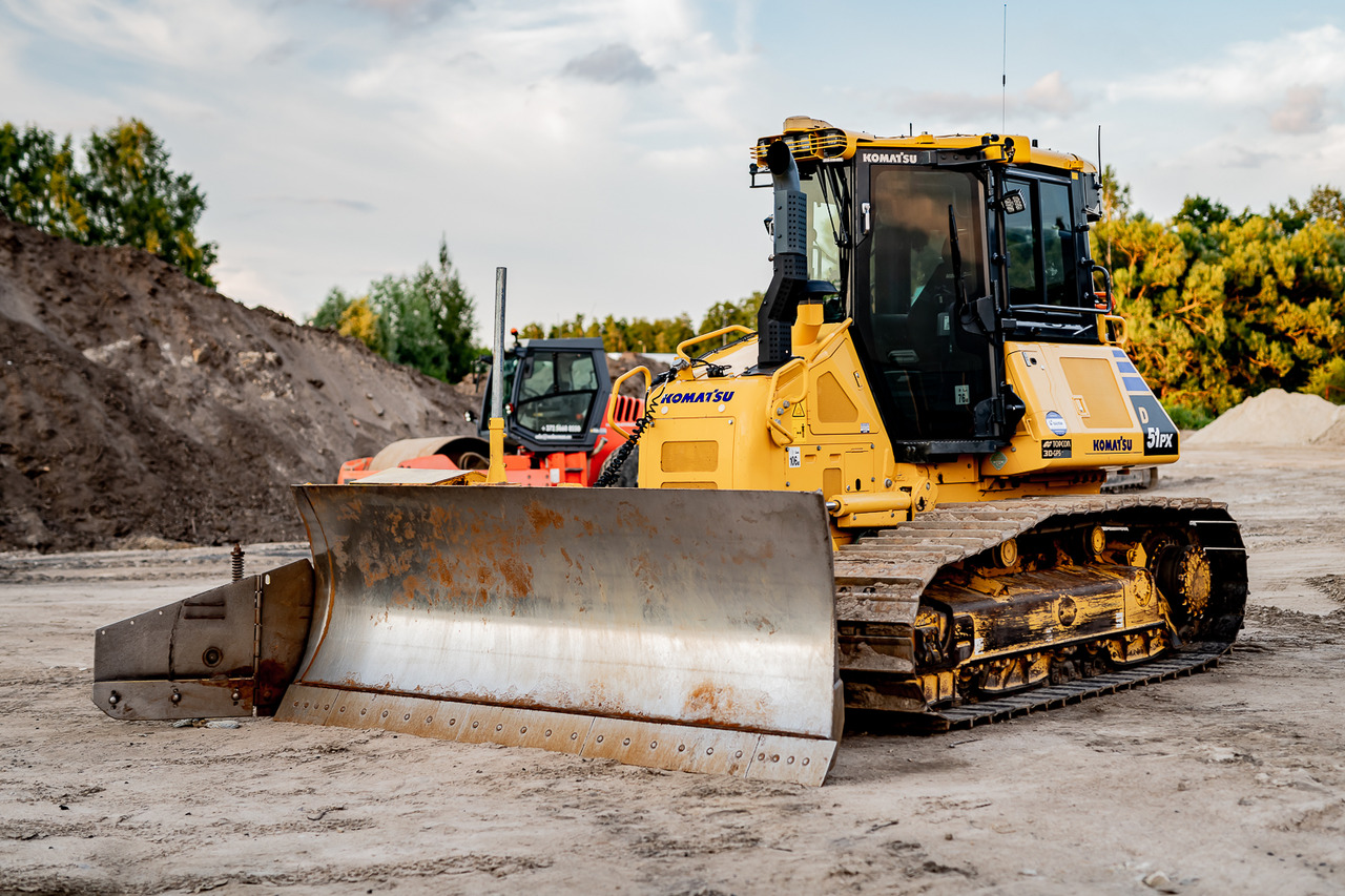 KOMATSU D51PX - Bulldozer: picture 1 KOMATSU D51PX - Bulldozer: picture 1