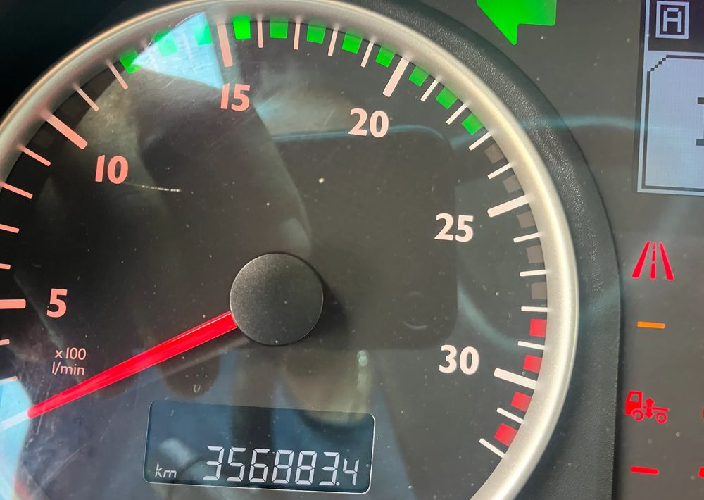 Box truck MAN MAN 18.290 kurierka kontener: picture 8 Box truck MAN MAN 18.290 kurierka kontener: picture 8