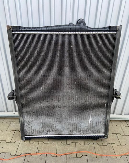 Chłodnica wody Volvo FH 4 euro 6 - Radiator for Car: picture 2 Chłodnica wody Volvo FH 4 euro 6 - Radiator for Car: picture 2