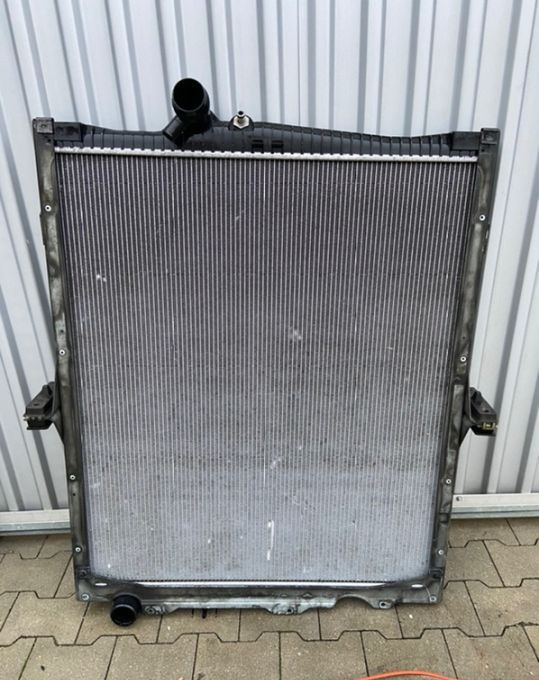 Chłodnica wody Volvo FH 4 euro 6 - Radiator for Car: picture 1 Chłodnica wody Volvo FH 4 euro 6 - Radiator for Car: picture 1