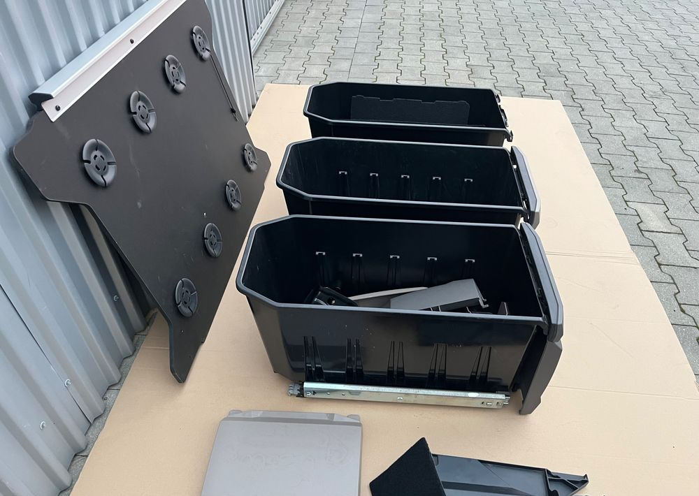 Elementy wyposażenia wnętrza DAF XG+ schowek szuflada box - Cab and interior for Truck: picture 5 Elementy wyposażenia wnętrza DAF XG+ schowek szuflada box - Cab and interior for Truck: picture 5